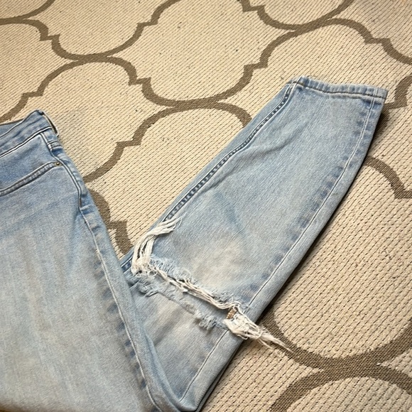 Everlane distressed knee high rise ankle jeans - Picture 15 of 16